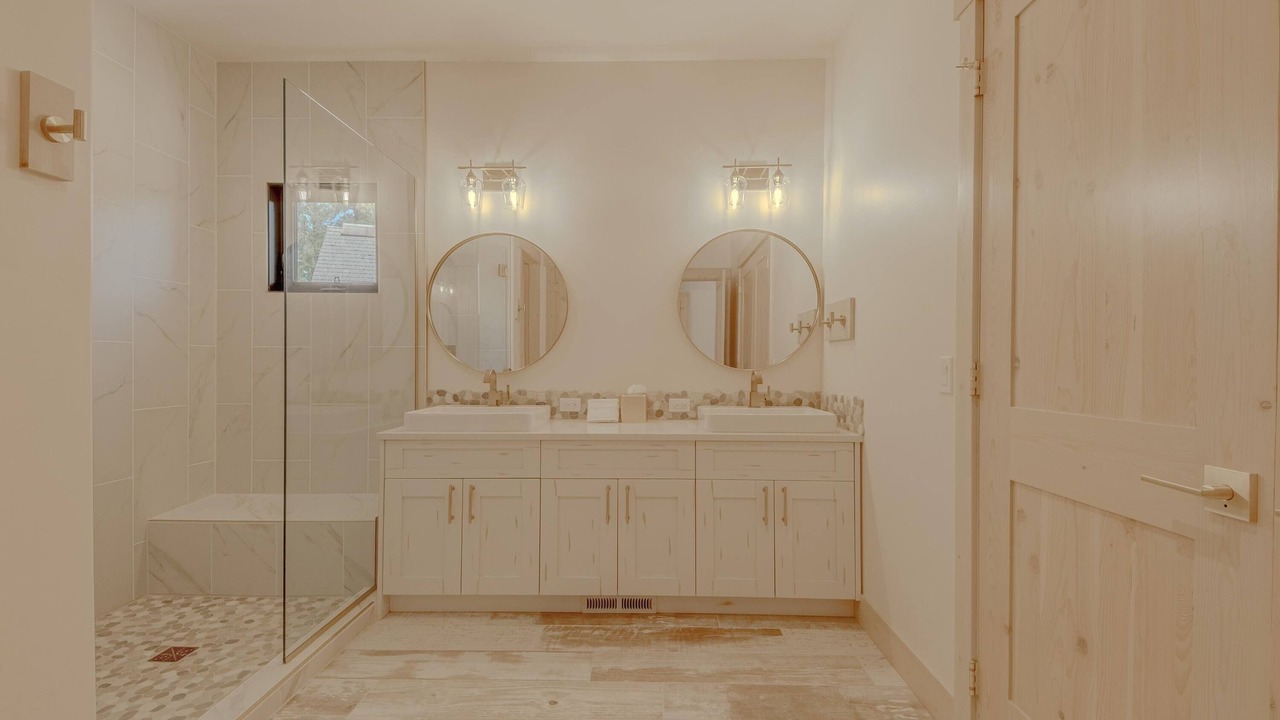 Photo of Bathroom in Eureka