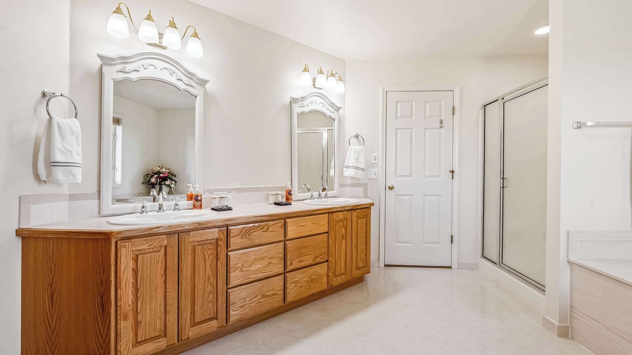 Photo of Bathroom in Heyburn