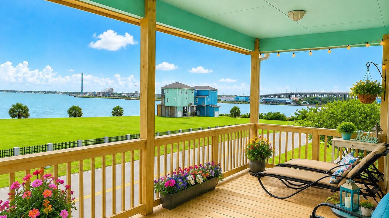 Photo of Patio Balcony in El Lago