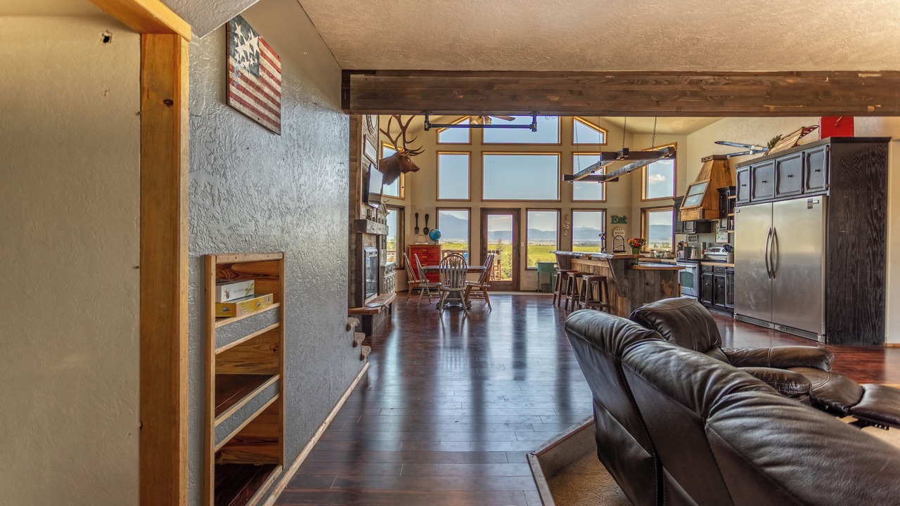 Photo of Livingroom in Charlo