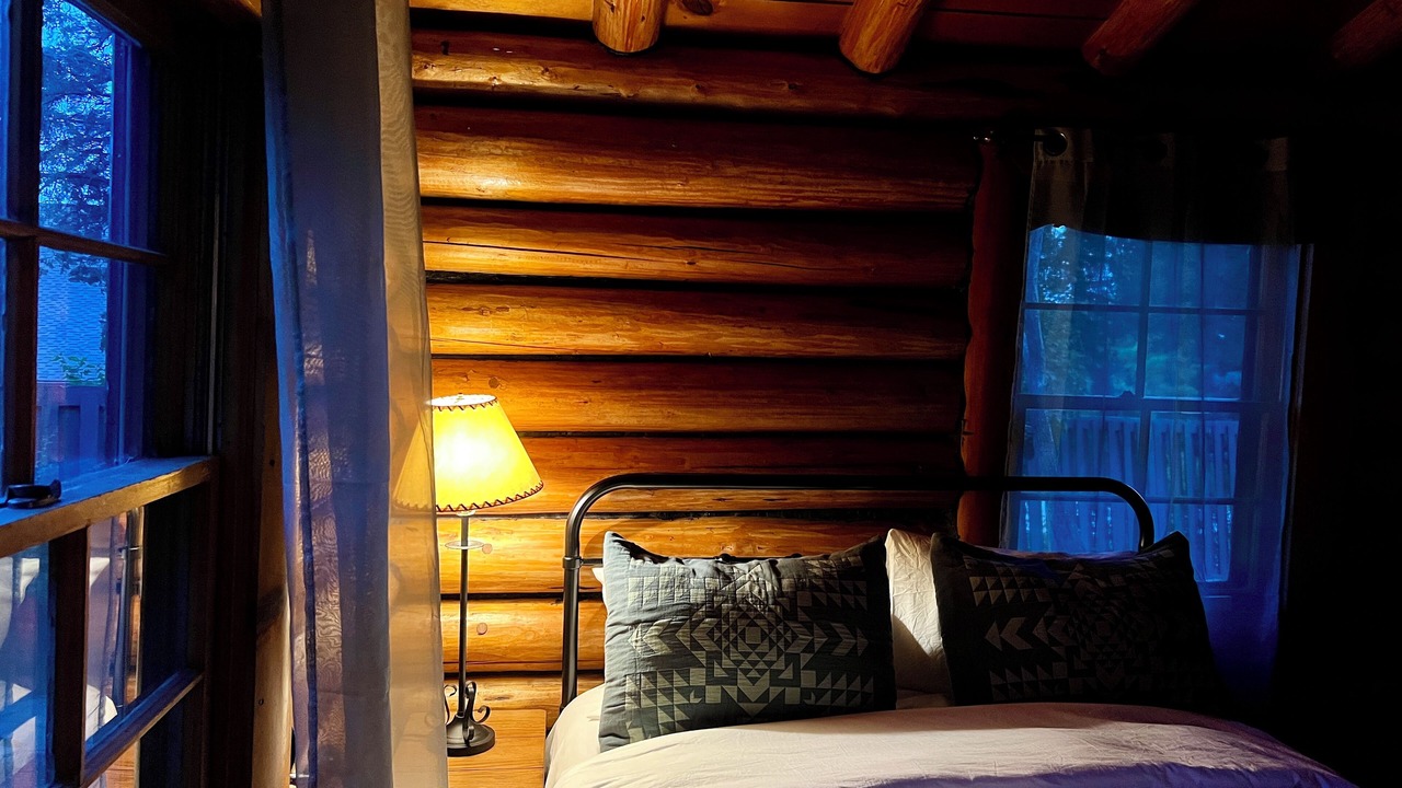 Photo of Bedroom in Rimrock