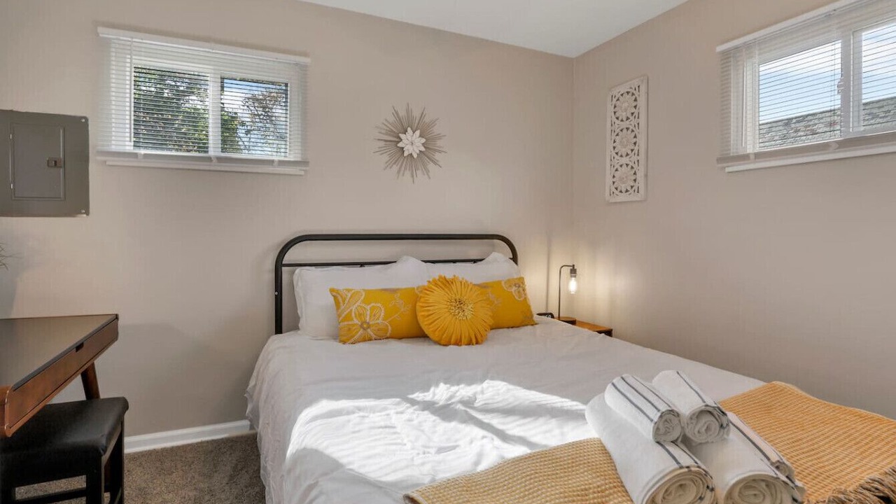 Photo of Bedroom in Franklin Park