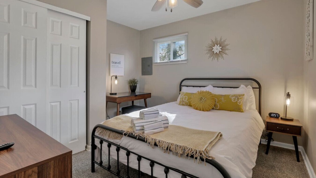 Photo of Bedroom in Franklin Park