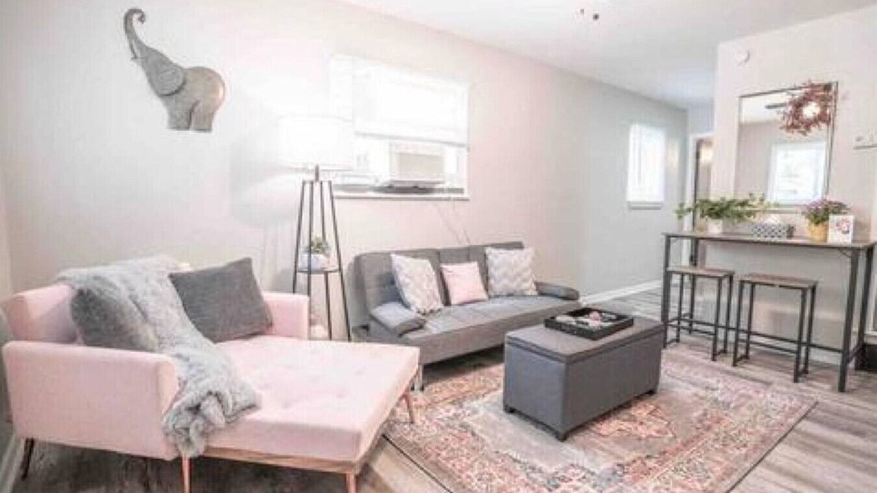 Photo of Livingroom in Franklin Park