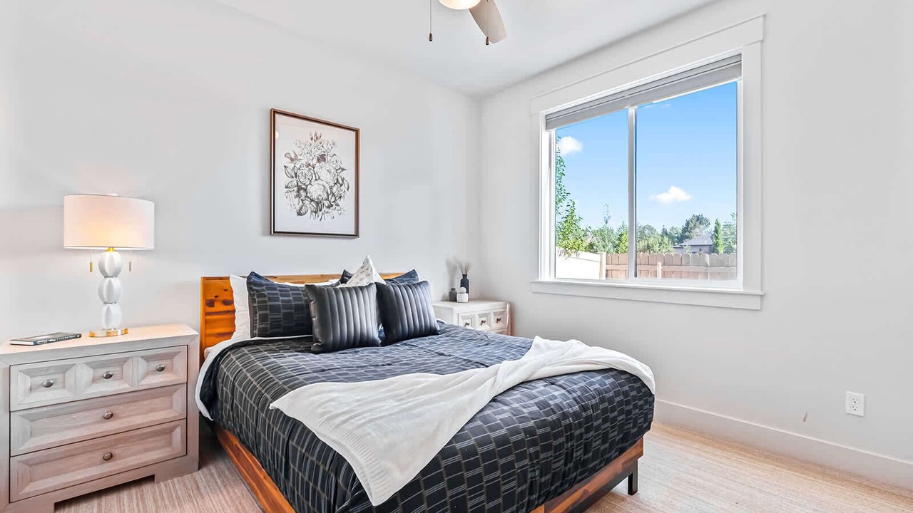 Photo of Bedroom in Collister