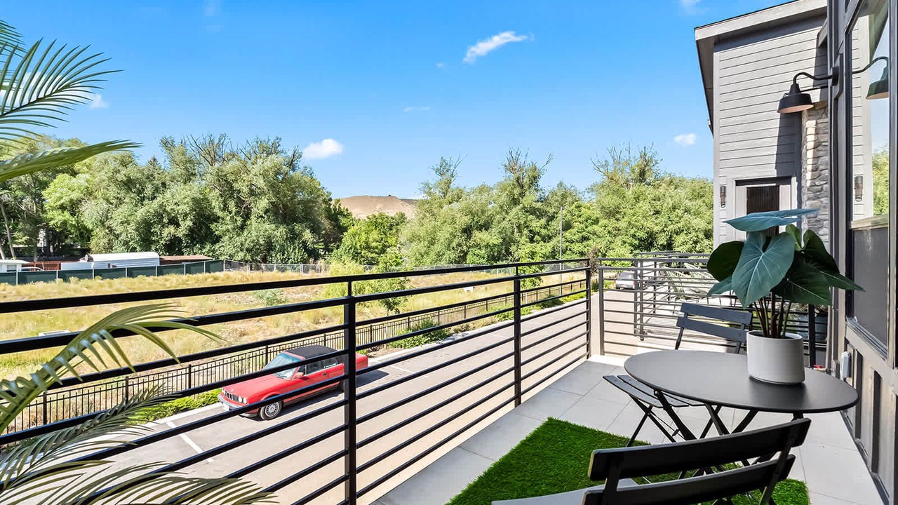 Photo of Outdoor in Collister