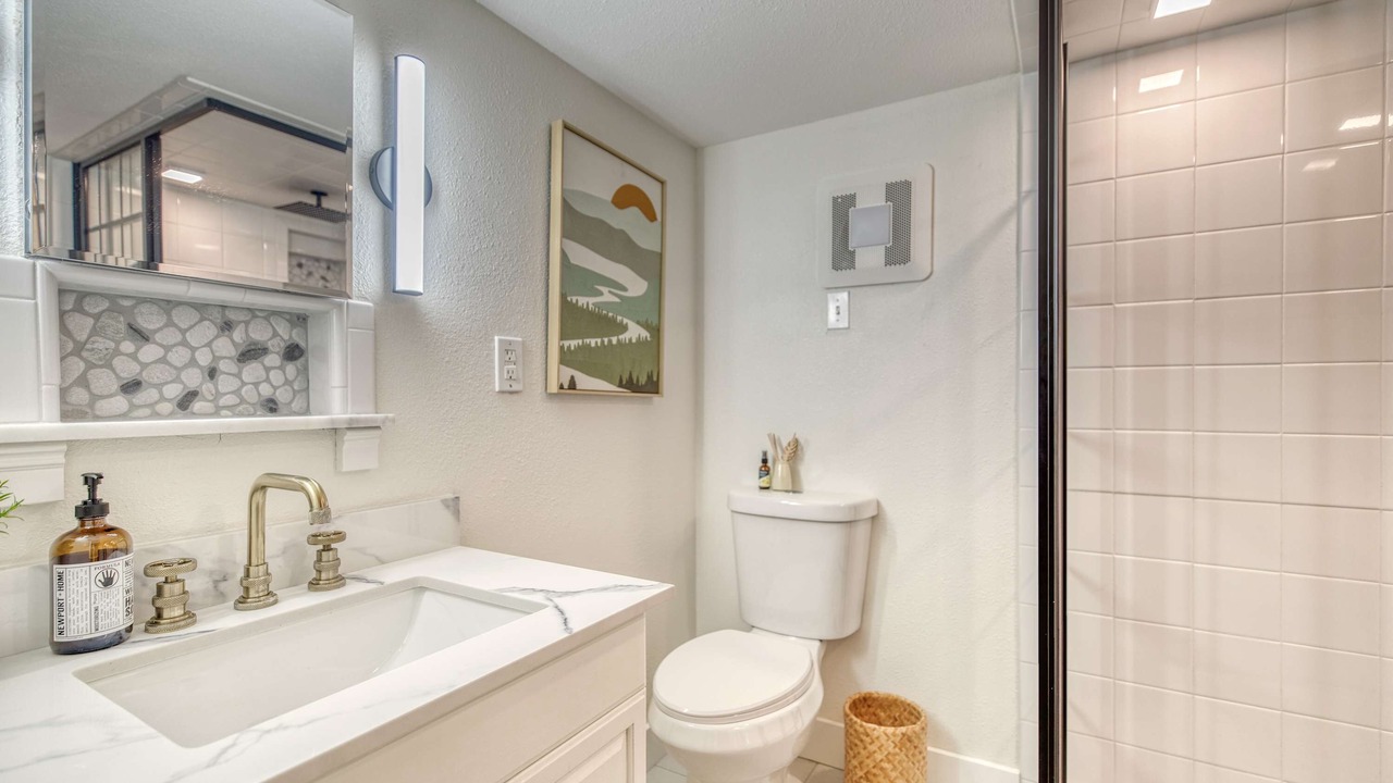 Photo of Bathroom in Depot Bench