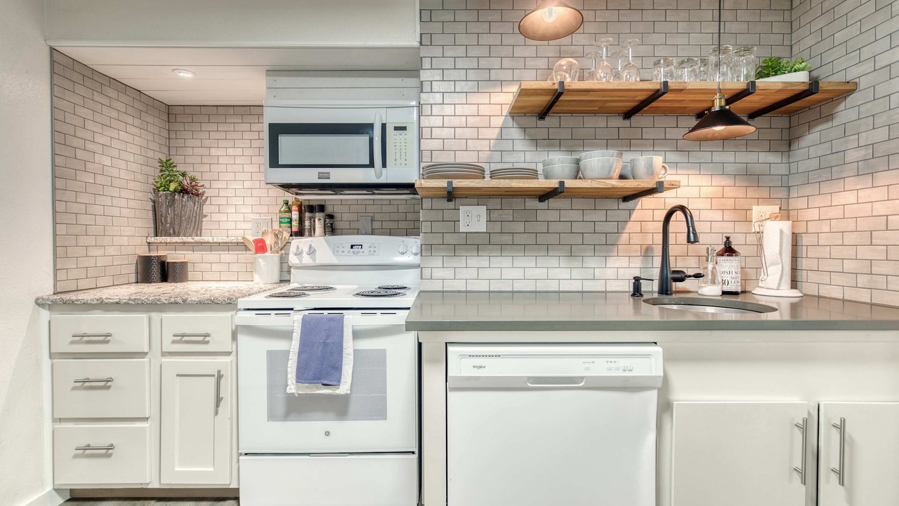 Photo of Kitchen in Depot Bench
