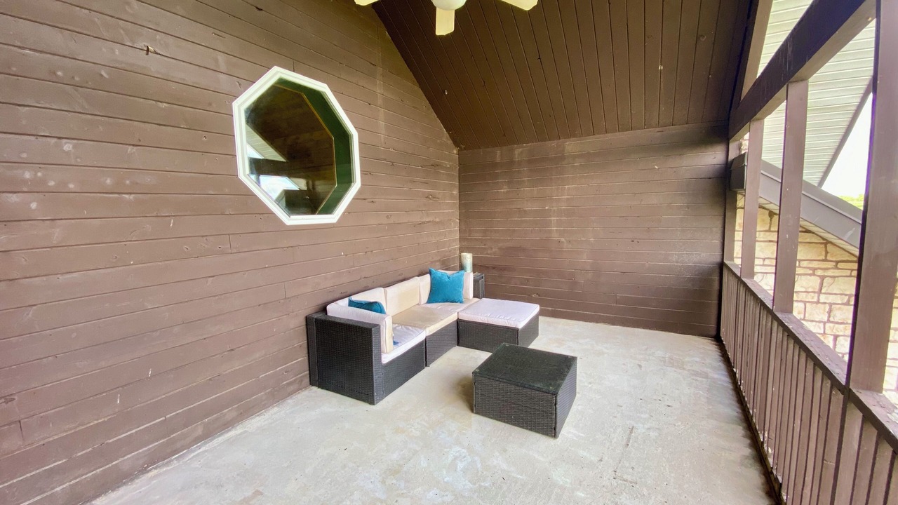Photo of Patio Balcony in Blossom