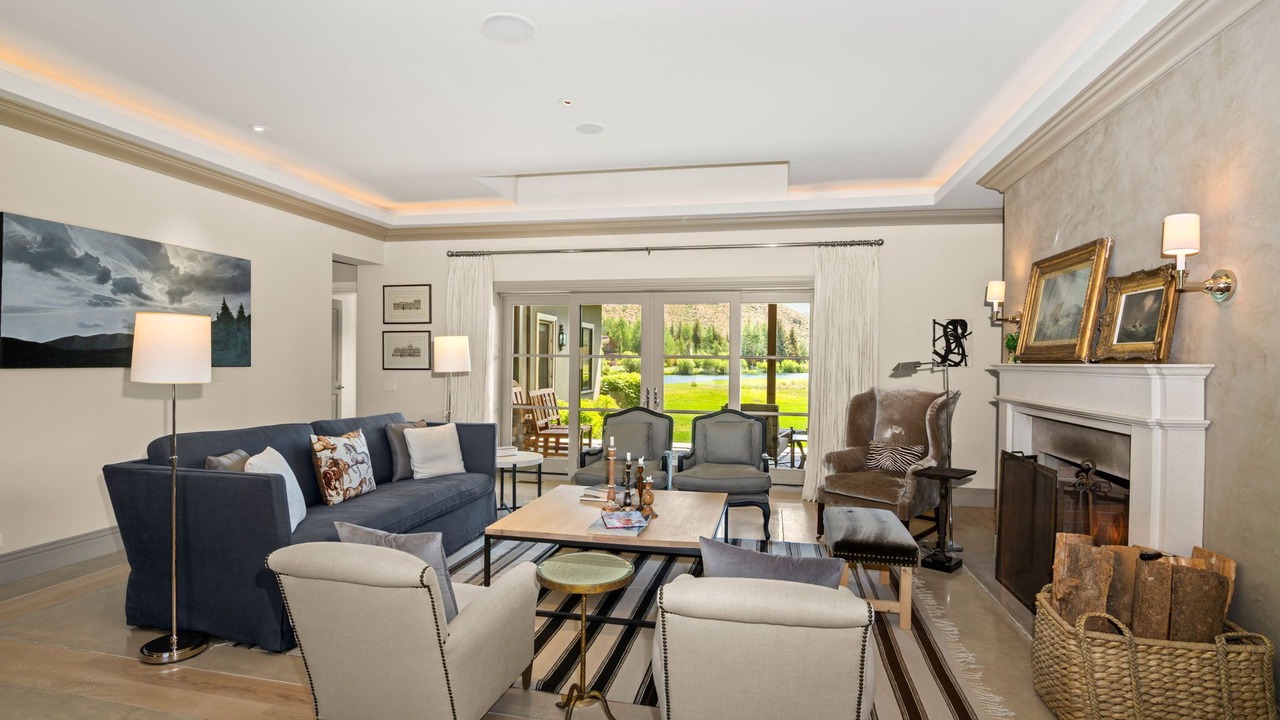Photo of Livingroom in Hailey