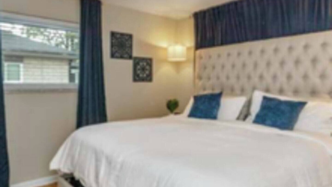 Photo of Bedroom in Speedway