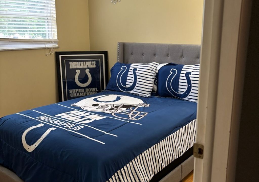 Photo of Bedroom in Speedway