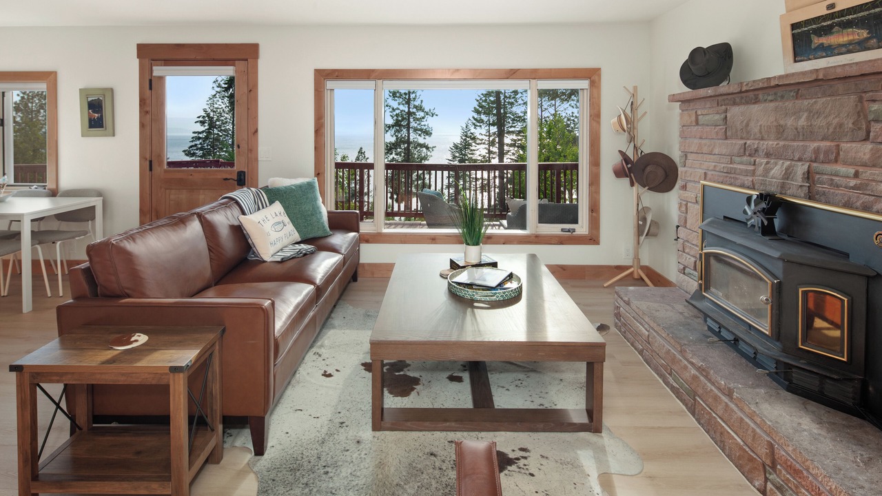 Photo of Livingroom in Polson