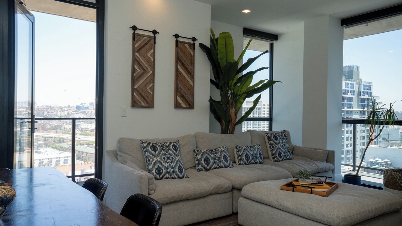 Photo of Livingroom in Downtown San Diego