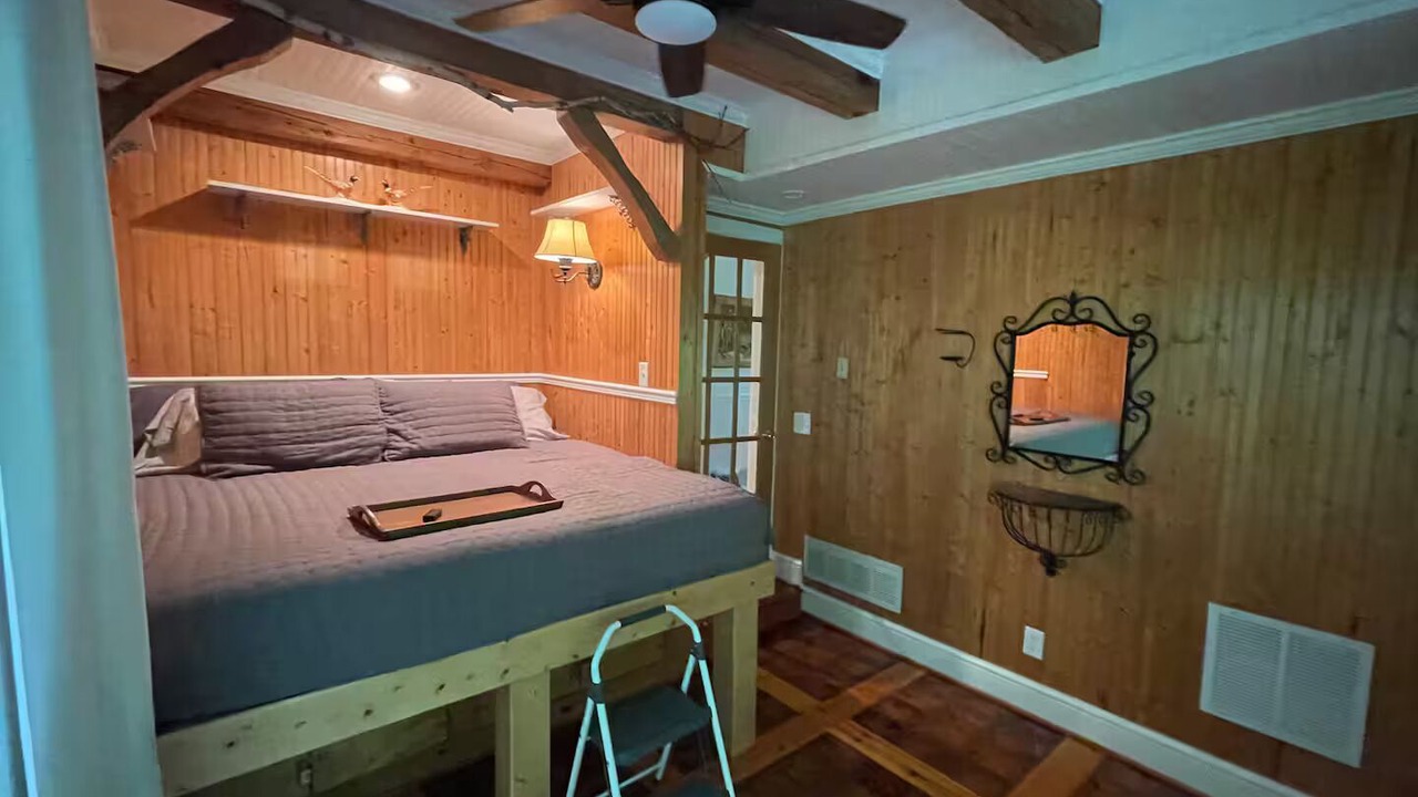 Photo of Bedroom in Sabula