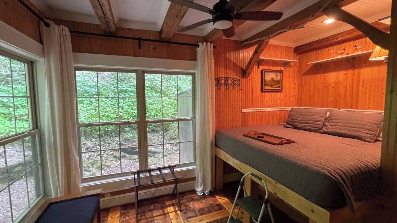 Photo of Bedroom in Sabula