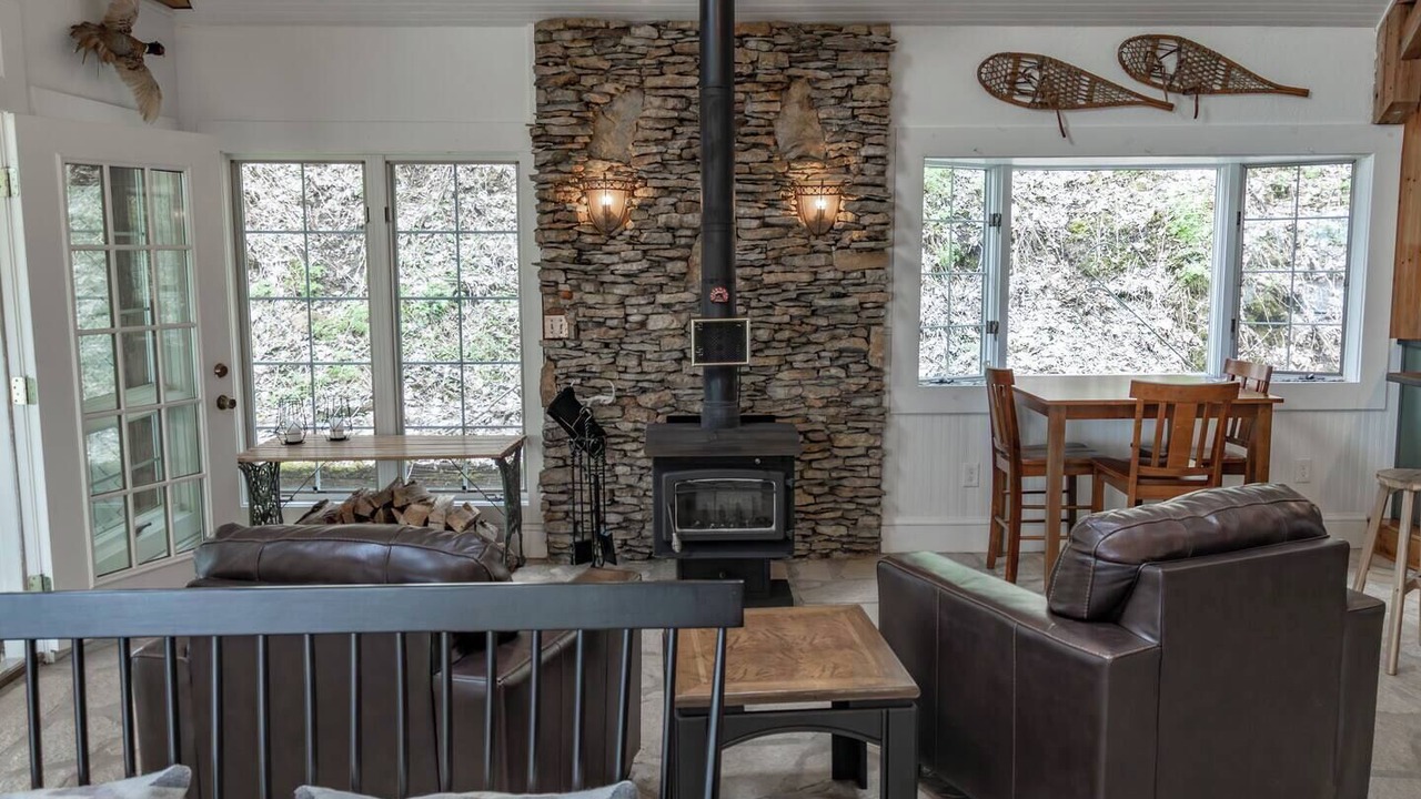 Photo of Livingroom in Sabula