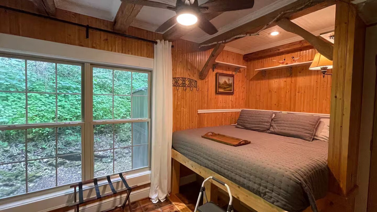 Photo of Bedroom in Sabula