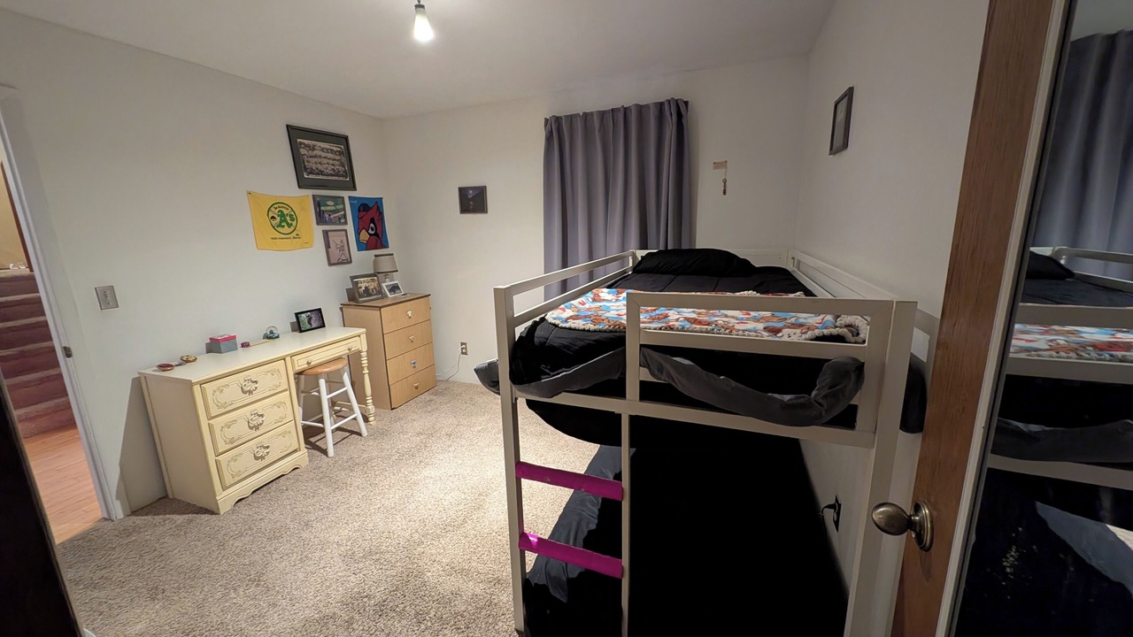 Photo of Bedroom in Franklin to the Fort
