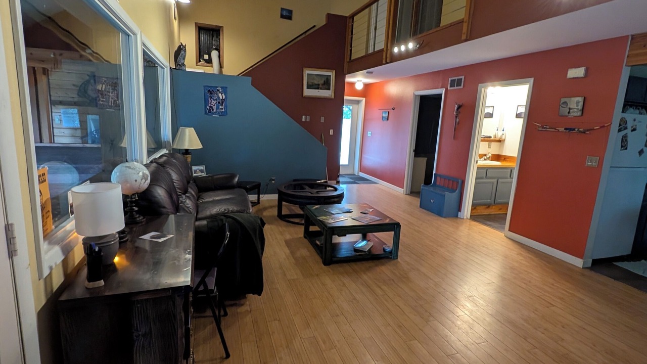 Photo of Livingroom in Franklin to the Fort