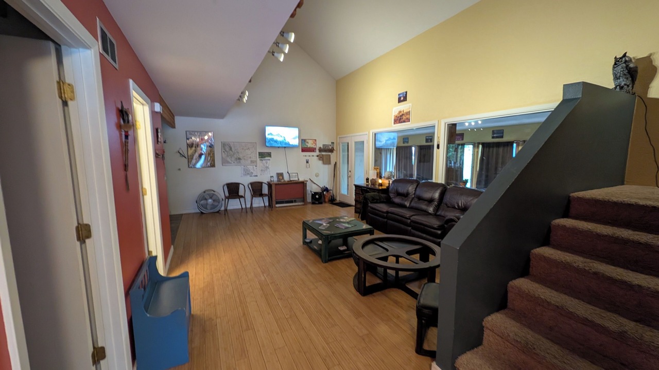 Photo of Livingroom in Franklin to the Fort