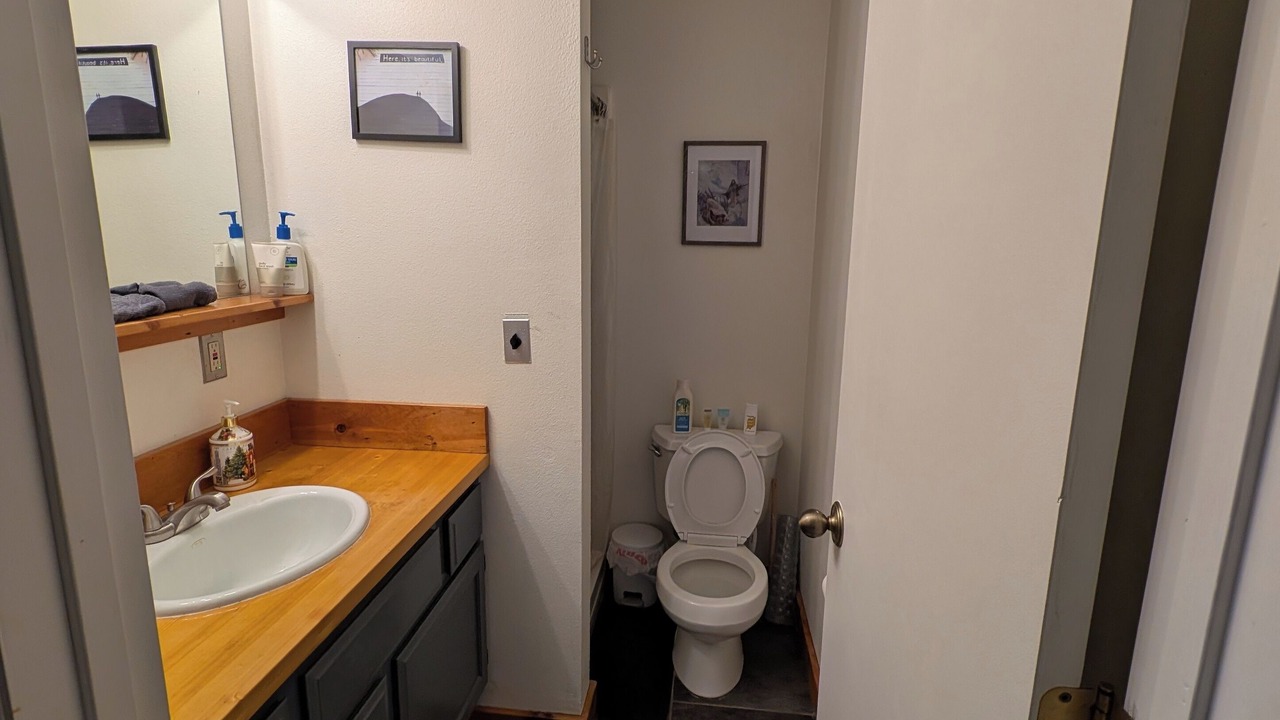 Photo of Bathroom in Franklin to the Fort