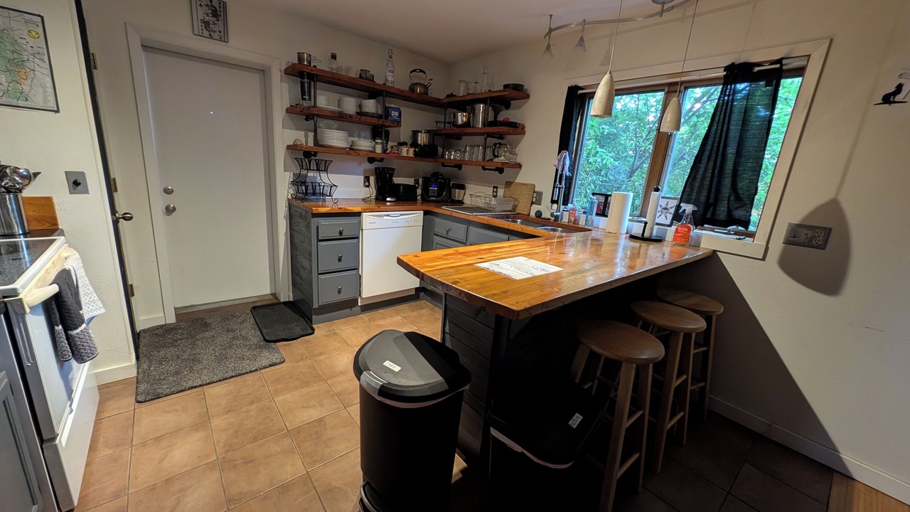 Photo of Kitchen in Franklin to the Fort
