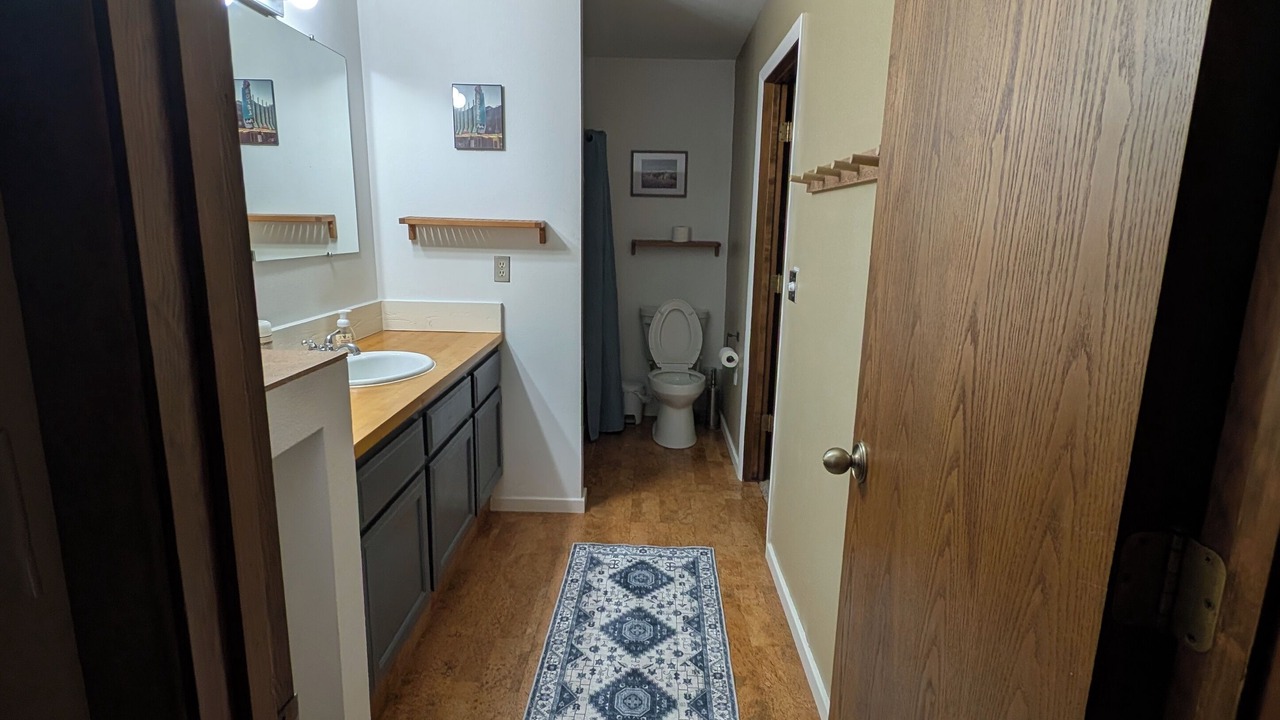 Photo of Bathroom in Franklin to the Fort