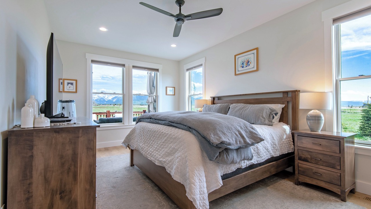 Photo of Bedroom in Leigh Creek Estates