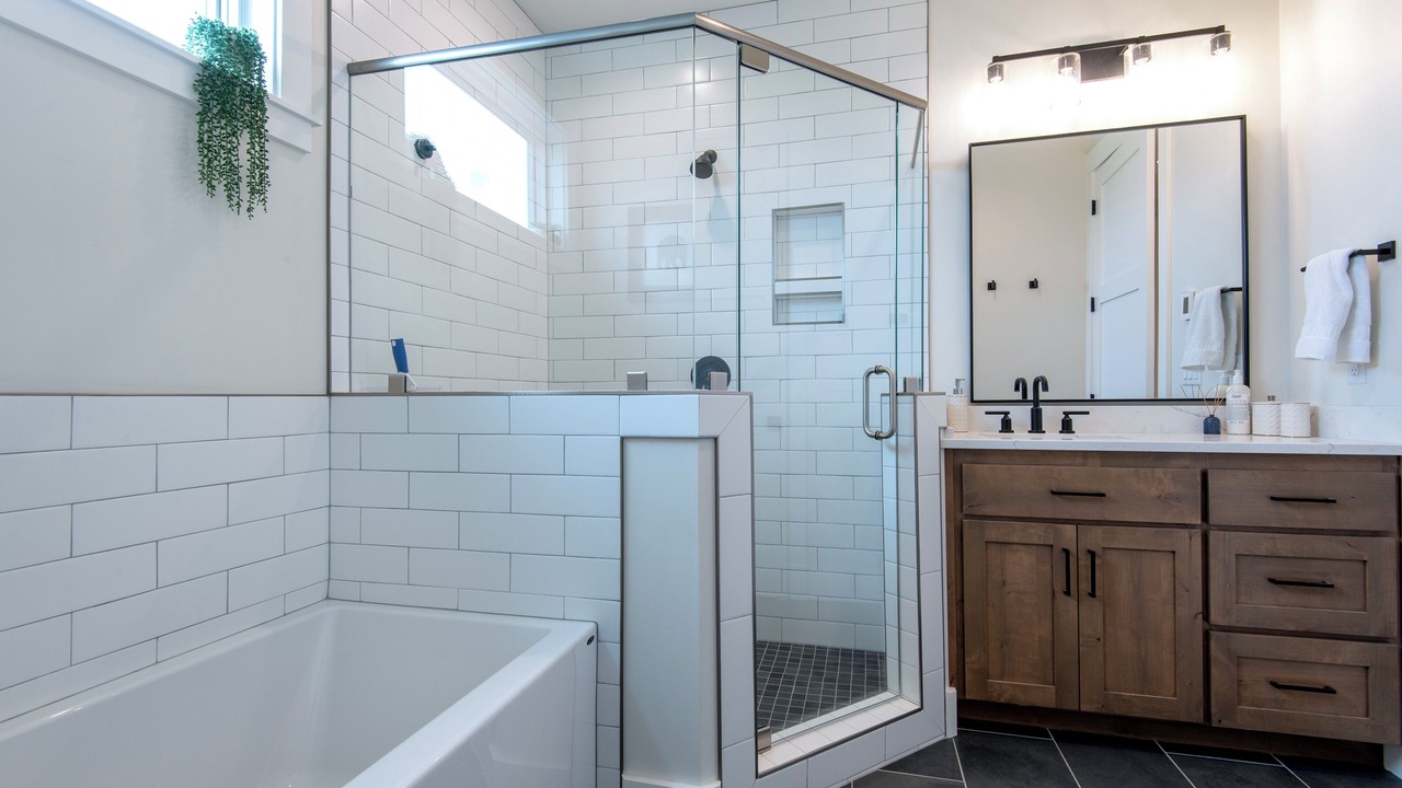 Photo of Bathroom in Leigh Creek Estates