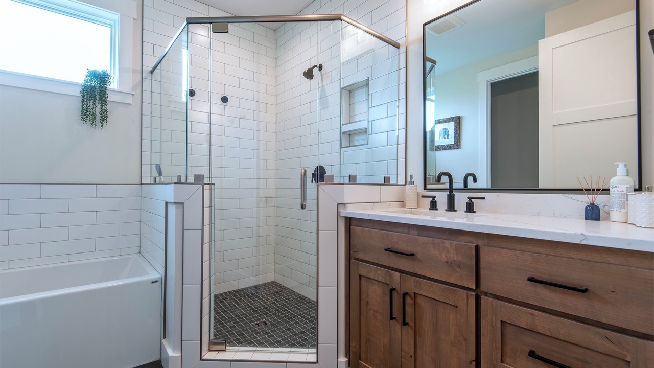 Photo of Bathroom in Leigh Creek Estates