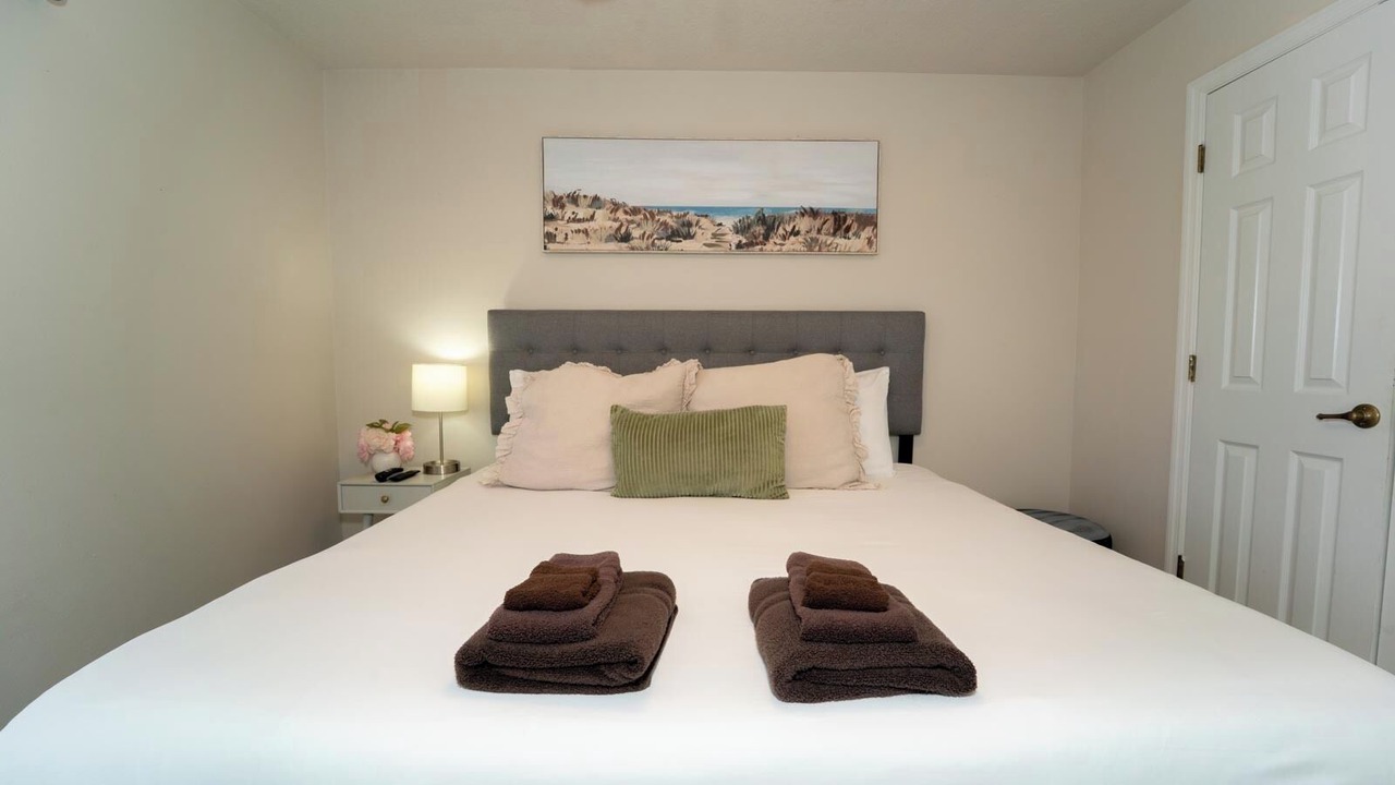 Photo of Bedroom in Sunset Lakes