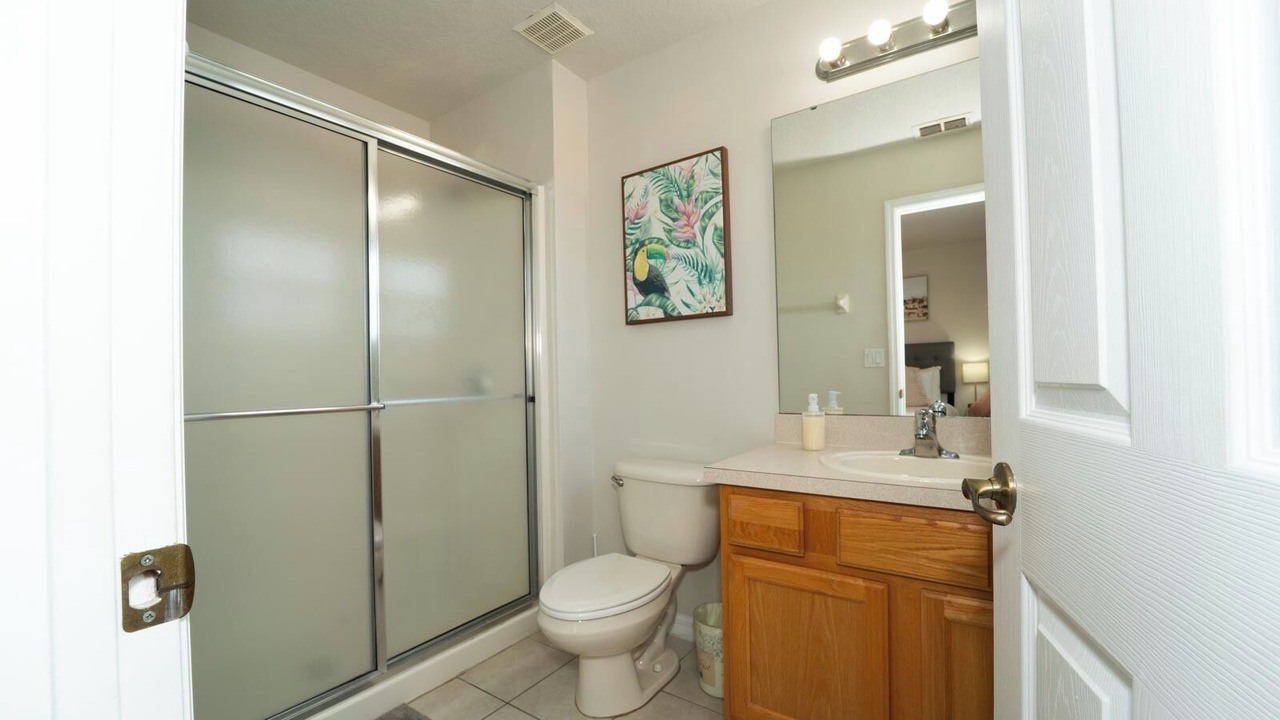 Photo of Bathroom in Sunset Lakes