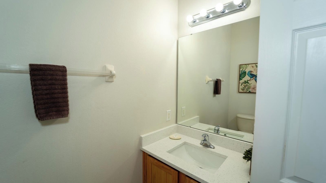Photo of Bathroom in Sunset Lakes
