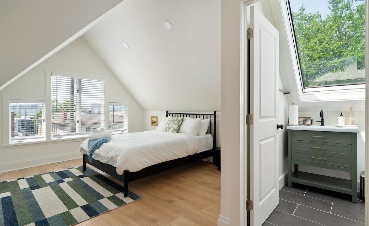 Photo of Bedroom in Downtown Columbus