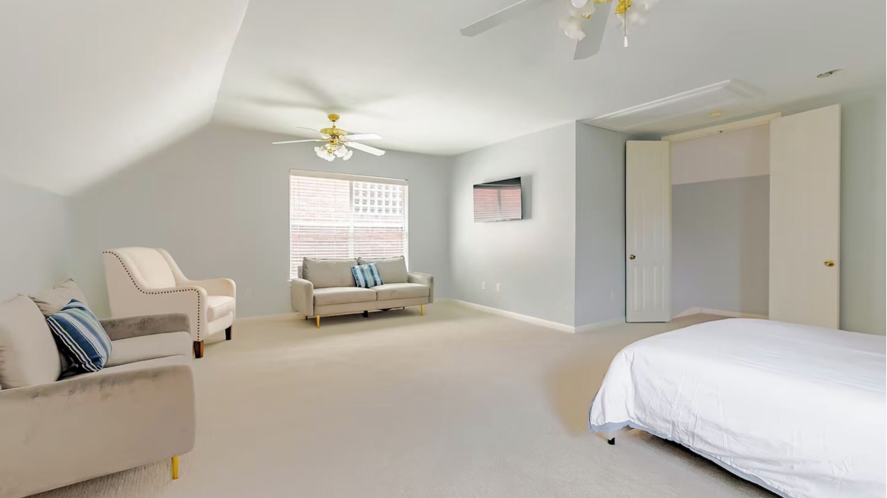 Photo of Bedroom in Uptown