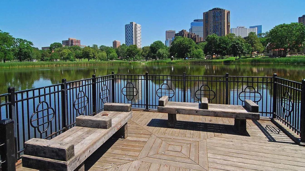 Photo of Outdoor in Lowry Hill East