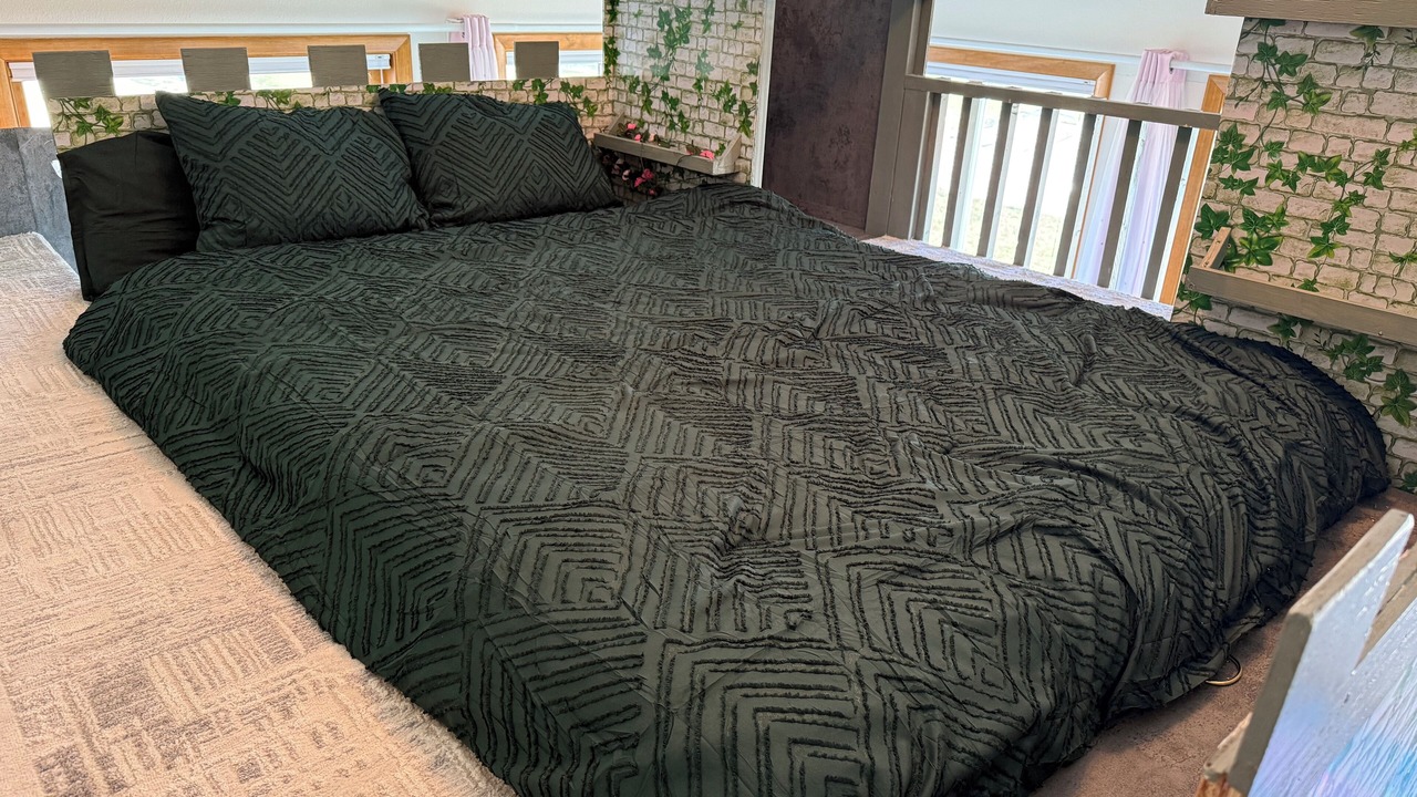 Photo of Bedroom in Lovell