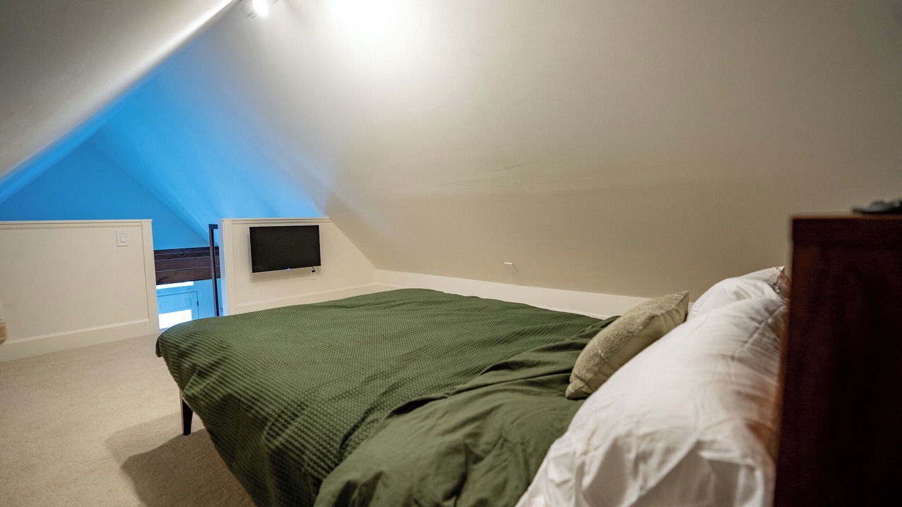 Photo of Bedroom in Downtown Columbus
