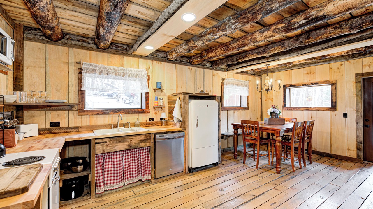 Photo of Kitchen in Helmsburg