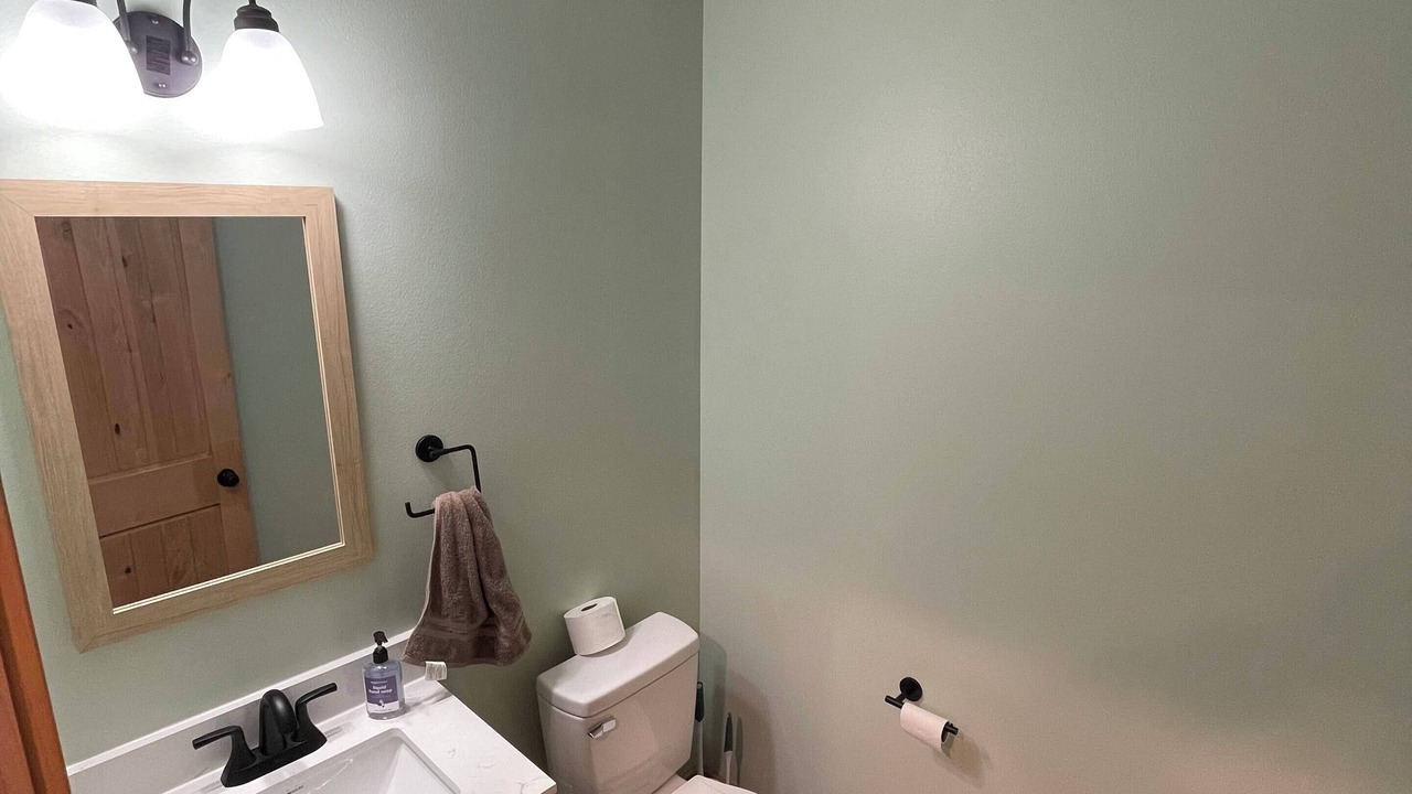 Photo of Bathroom in Glendo