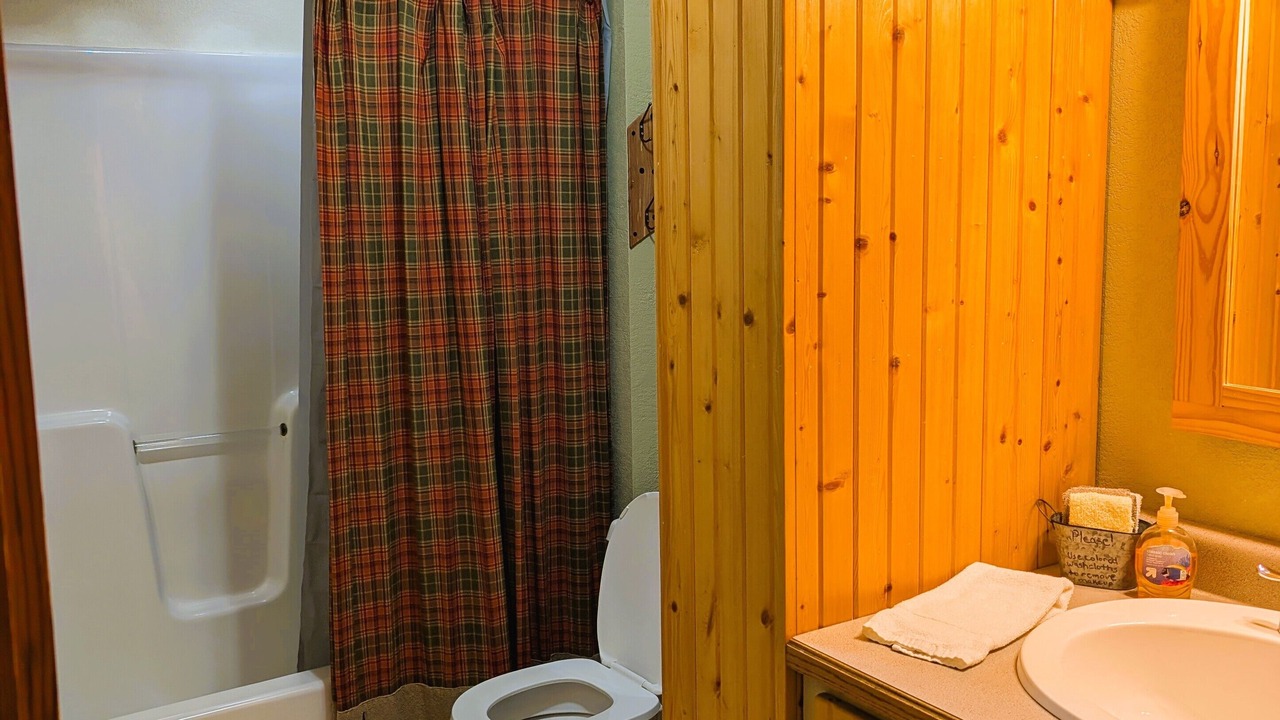 Photo of Bathroom in Bruno
