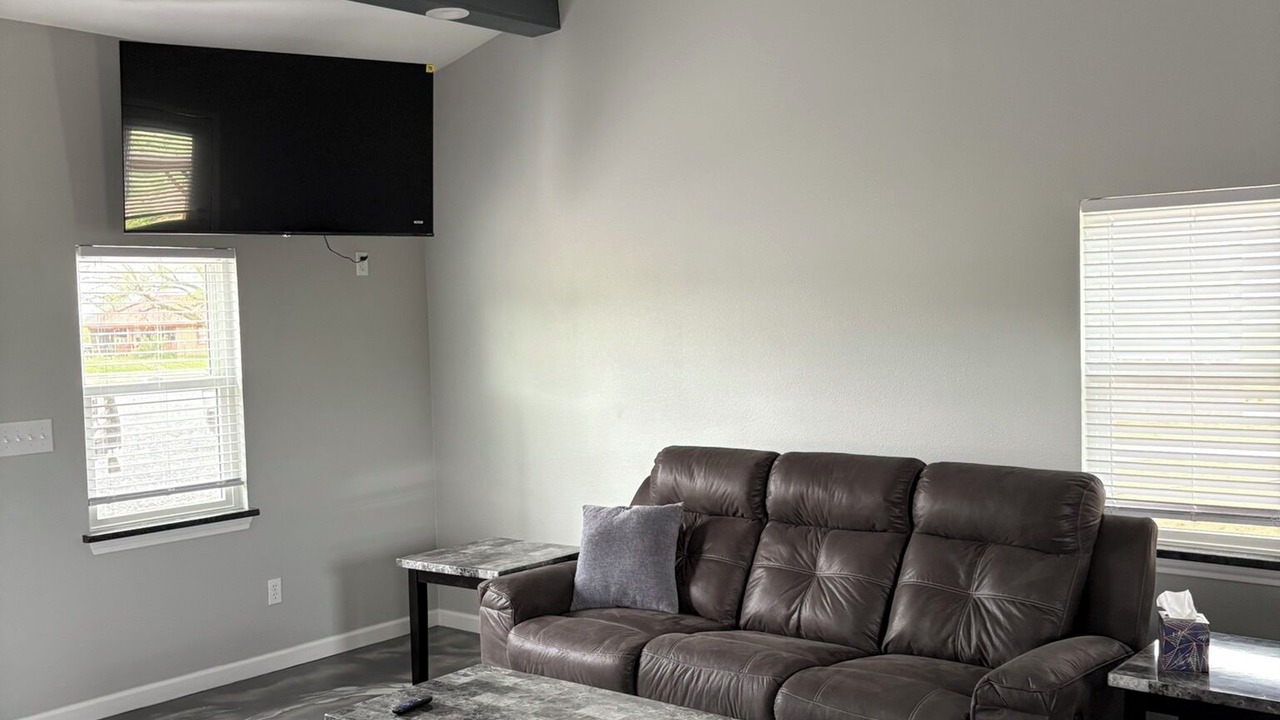 Photo of Livingroom in Davis