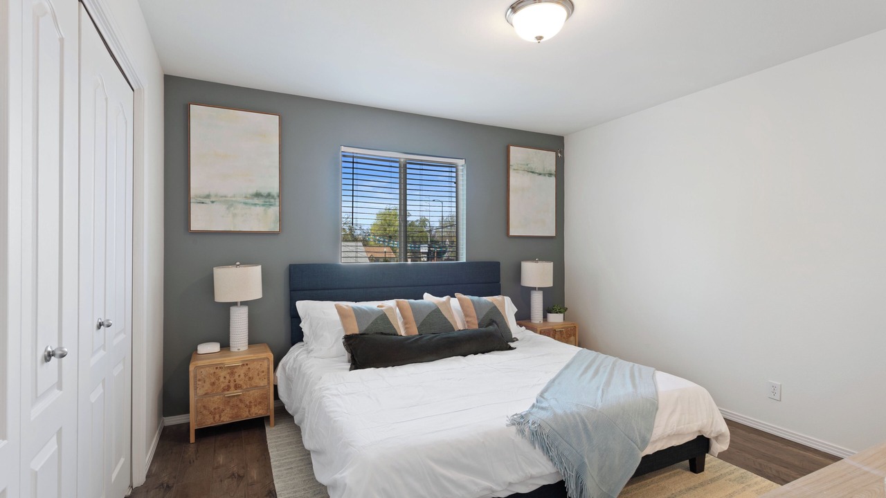 Photo of Bedroom in Depot Bench