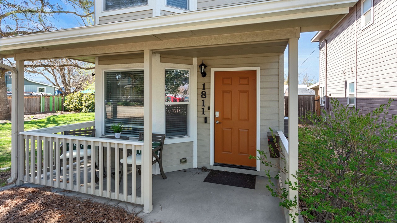 Photo of Patio Balcony in Depot Bench