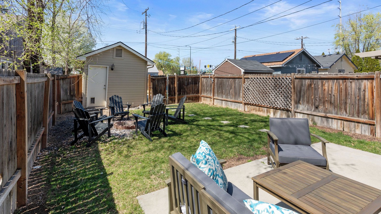 Photo of Outdoor in Depot Bench