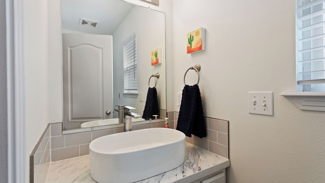 Photo of Bathroom in Depot Bench