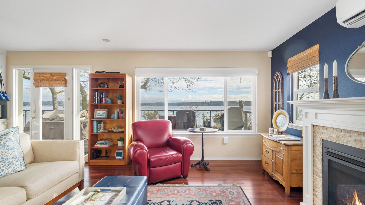 Photo of Livingroom in Allyn