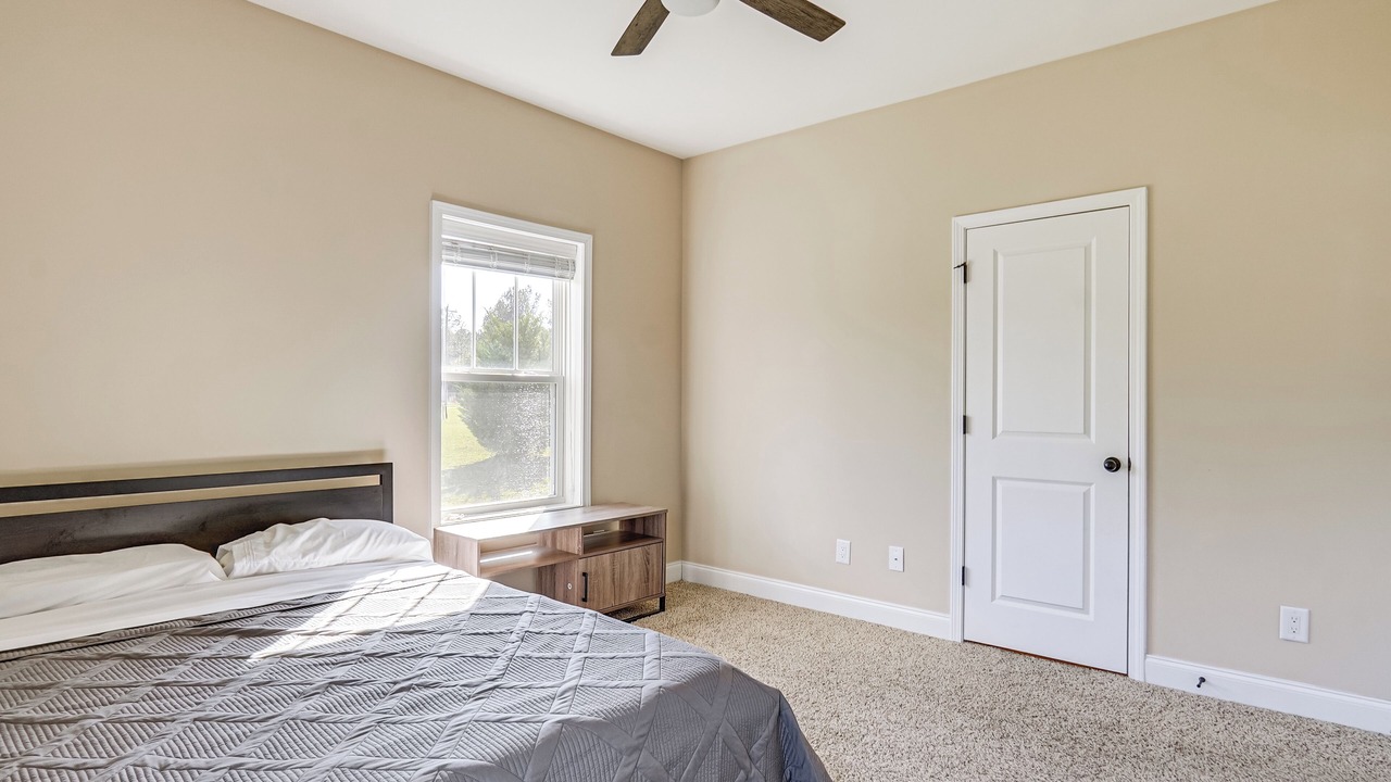 Photo of Bedroom in Five Points
