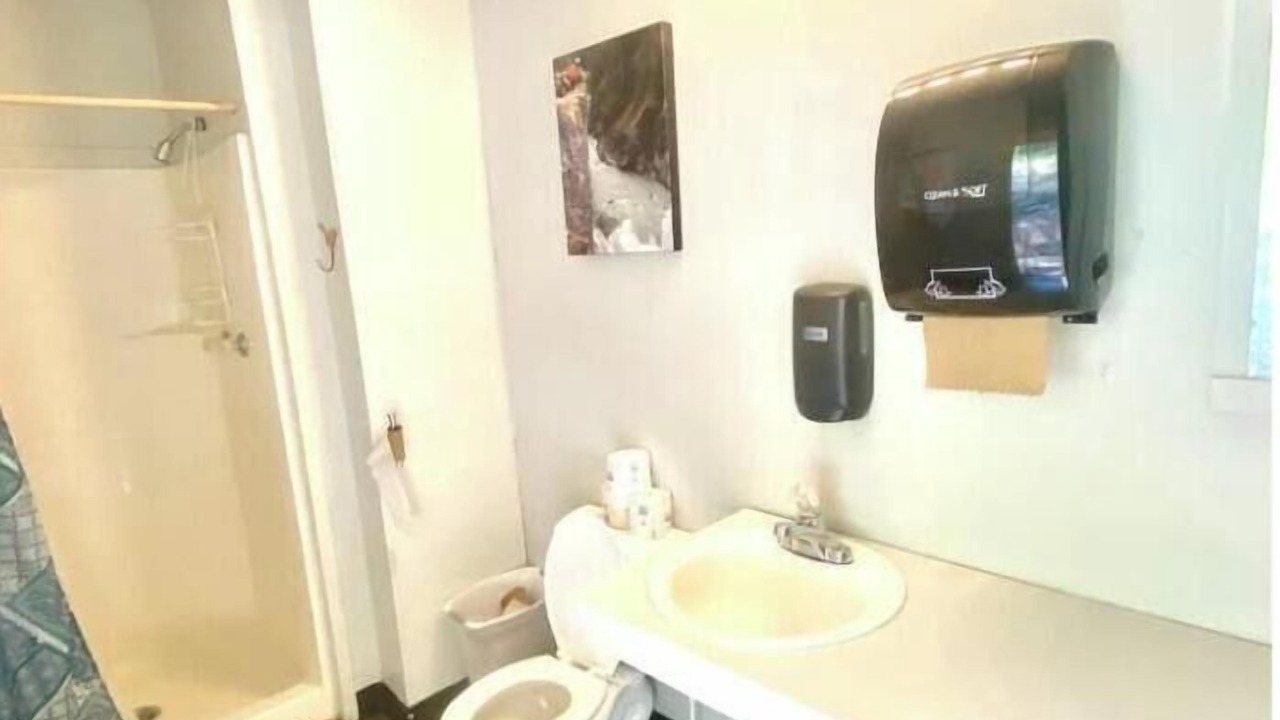 Photo of Bathroom in Shoup
